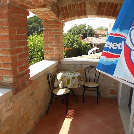 Casa vacanze Holiday House With A Parking Space Kirmenjak, - 16515 *