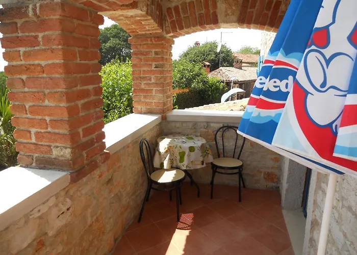 Casa vacanze Holiday House With A Parking Space Kirmenjak, - 16515 *