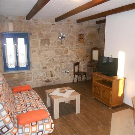 Holiday home Holiday House With A Parking Space Kirmenjak, - 16515